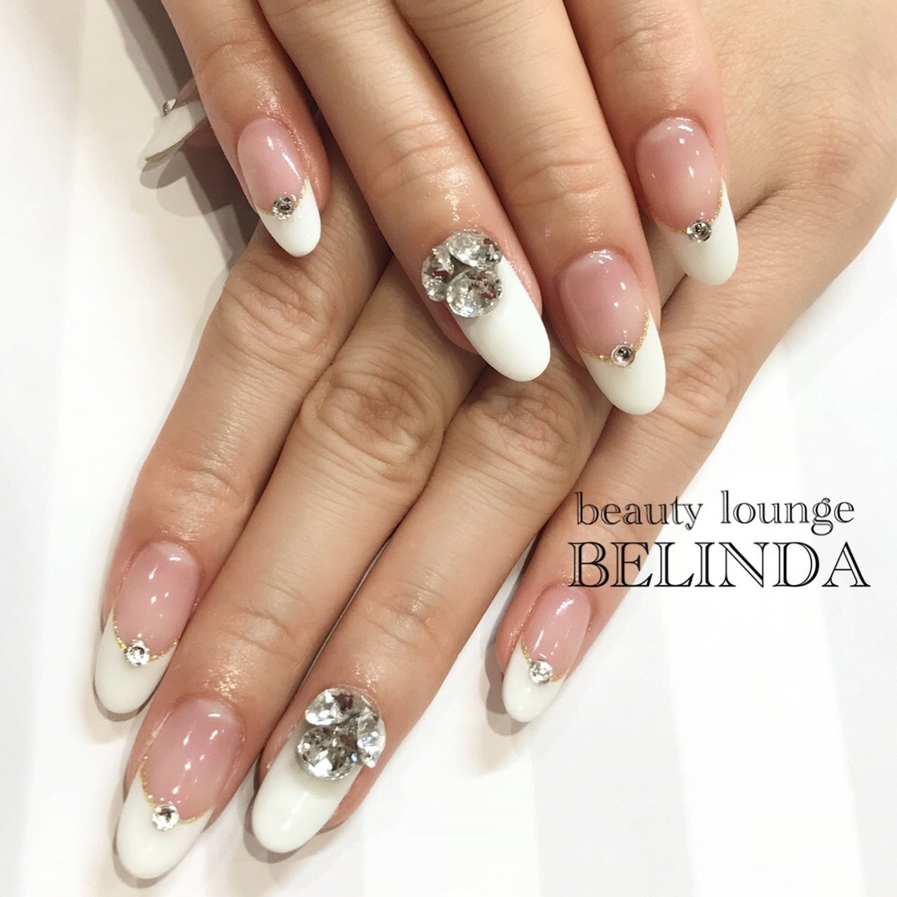 ハンド シンプル フレンチ ホワイト ジェルネイル Belinda Nail のネイルデザイン No ネイルブック