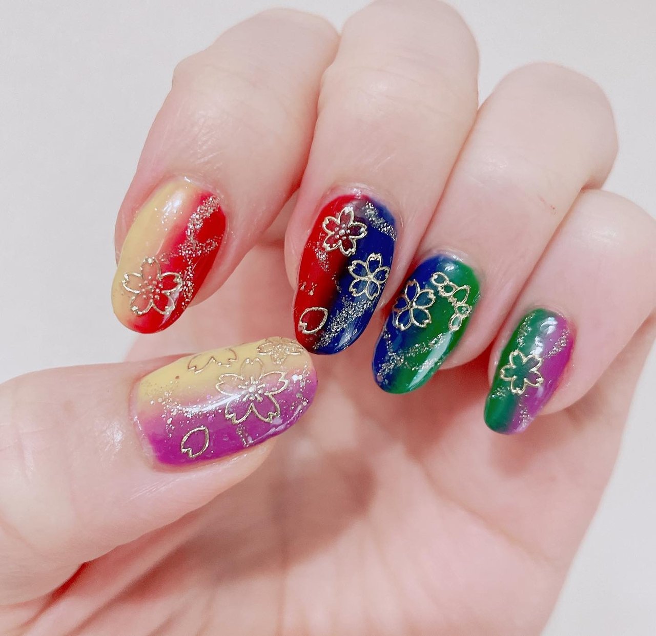 高品質ネイルチップ（多彩デザイン） ハンド/ニュアンス/桜/ジェルネイル/セルフネイル - akane.nailの