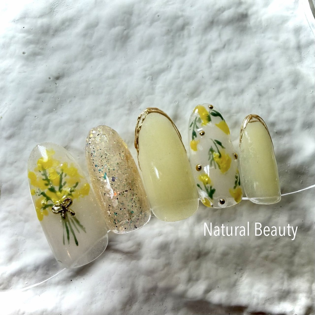 夏/ハンド/フラワー/イエロー/ネイルチップ - naturalbeautyのネイル 