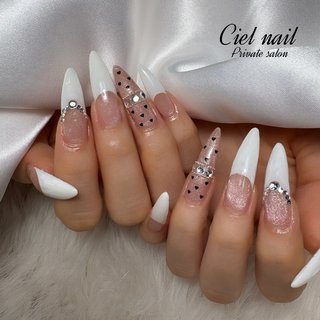 2026年】新着順｜フレンチ/ビジューのネイルデザイン｜ネイルブック