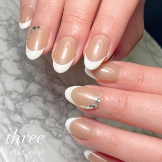 2026年】新着順｜フレンチ/ビジューのネイルデザイン｜ネイルブック