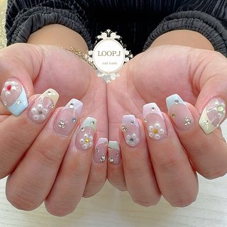 フレンチ/ビジューのネイルデザイン｜ネイルブック