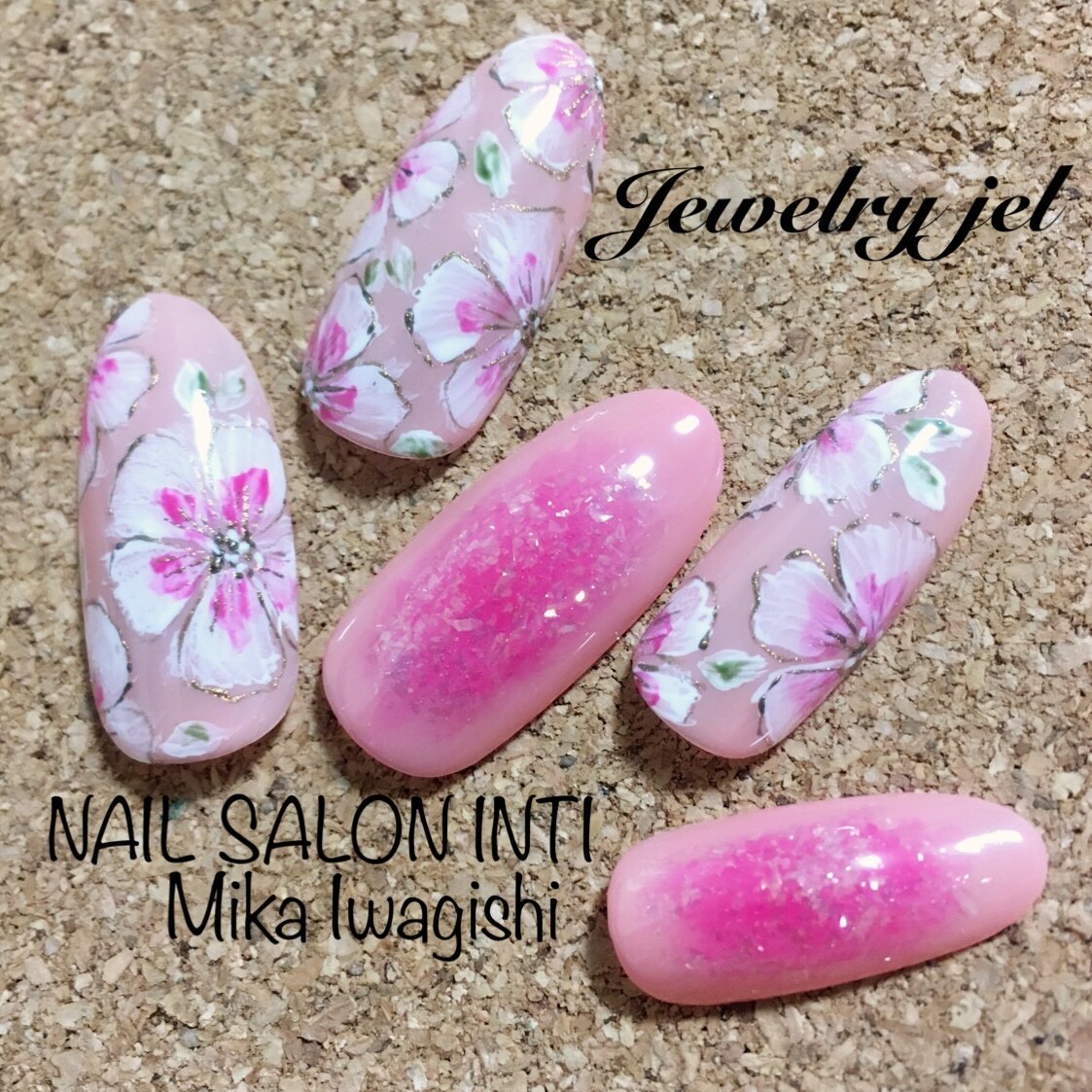 春 オールシーズン バレンタイン オフィス ワンカラー Nailsalon Inti 岩岸美華 のネイルデザイン No ネイル ブック