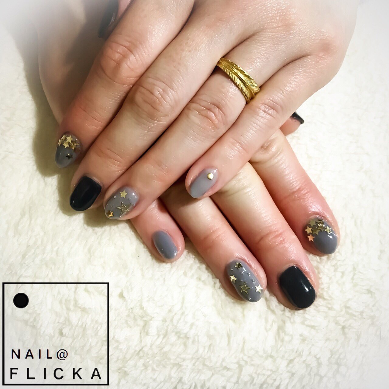 ホログラム ワンカラー 星 グレー ブラック Nail Flicka Sapporoのネイルデザイン No ネイルブック