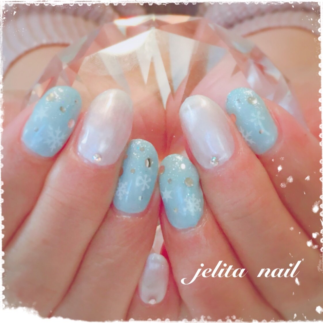 冬 雪の結晶 ホワイト 水色 Jelita Nail 麻生理香子のネイルデザイン No 2827963 ネイルブック