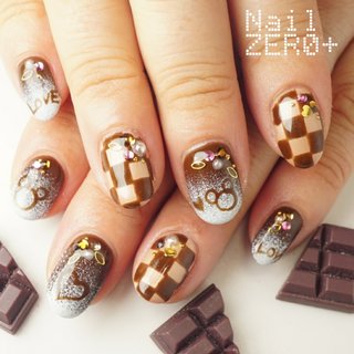 チョコレートな指先。 チョコレートとパウダーシュガーな指先が可愛いですね✨

#nailzeroplus #ネイルゼロプラス
#チョコレート #バレンタイン #パウダーシュガー #市松模様
#ジェルネイル #tokyo #followme
#ikebukuro #mensnailist #予約受付中
#fashion #art #girl #beauty #複数載せ
#東京 #豊島区 #池袋 #東池袋 #メンズネイリスト #冬ネイル #流行ネイル #冬 #バレンタイン #パーティー #女子会 #ハンド #グラデーション #ワンカラー #スイーツ #ミディアム #ブラウン #ジェルネイル #お客様 #塩見隼人 [池袋]ネイルゼロプラス #ネイルブック
