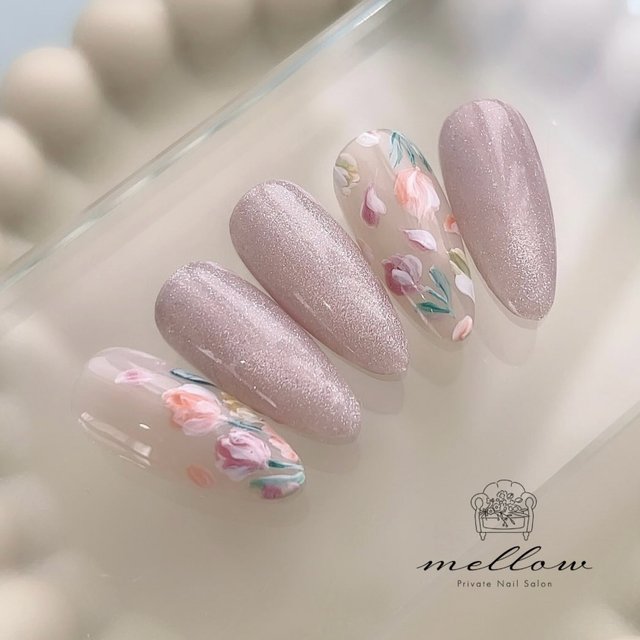 カチューシャネイル　チューリップネイル　ガーリーネイル 2026最新】春の指先が一気に華やぐ♡チューリップネイル|人気ネイル