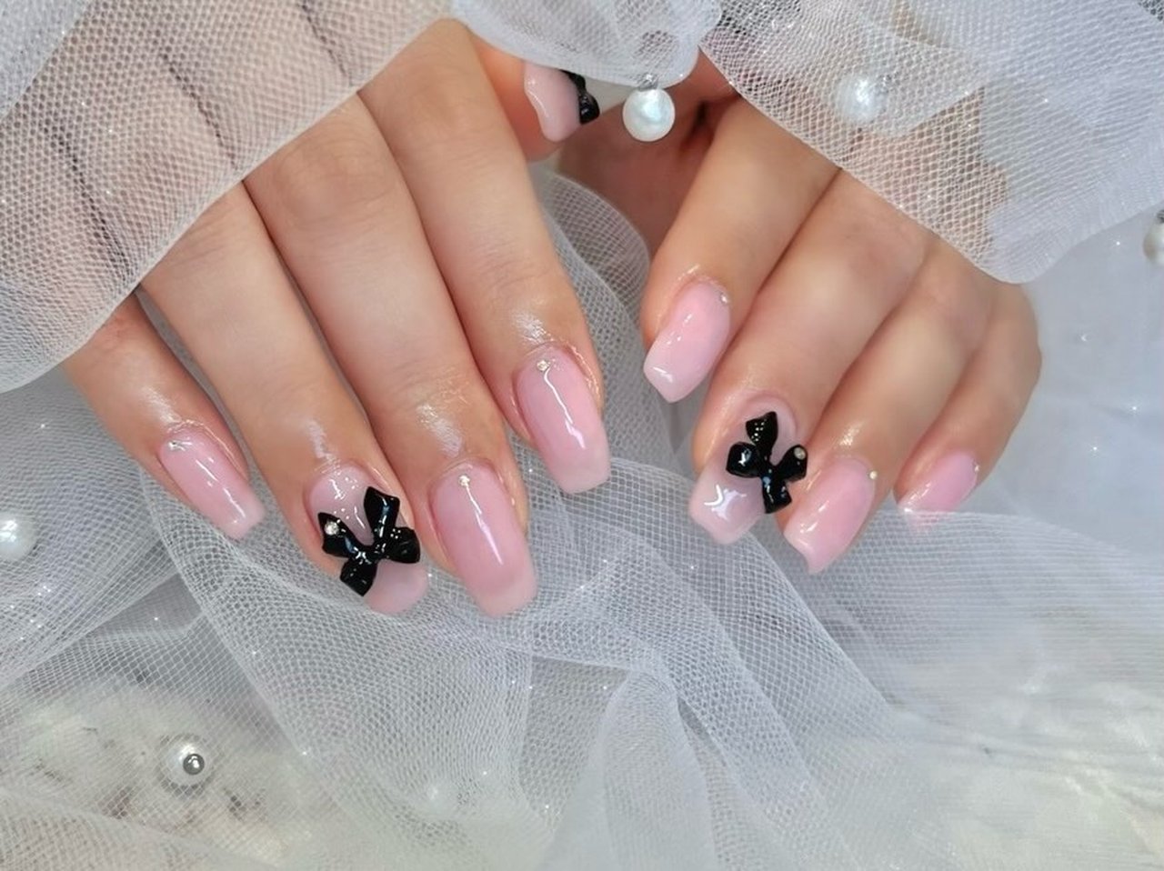 リボン/ワンホン - HIVER nail salon(愛知県豊田市)のネイルデザイン