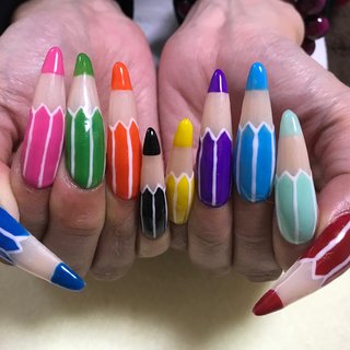 色鉛筆のネイルデザイン ネイルブック