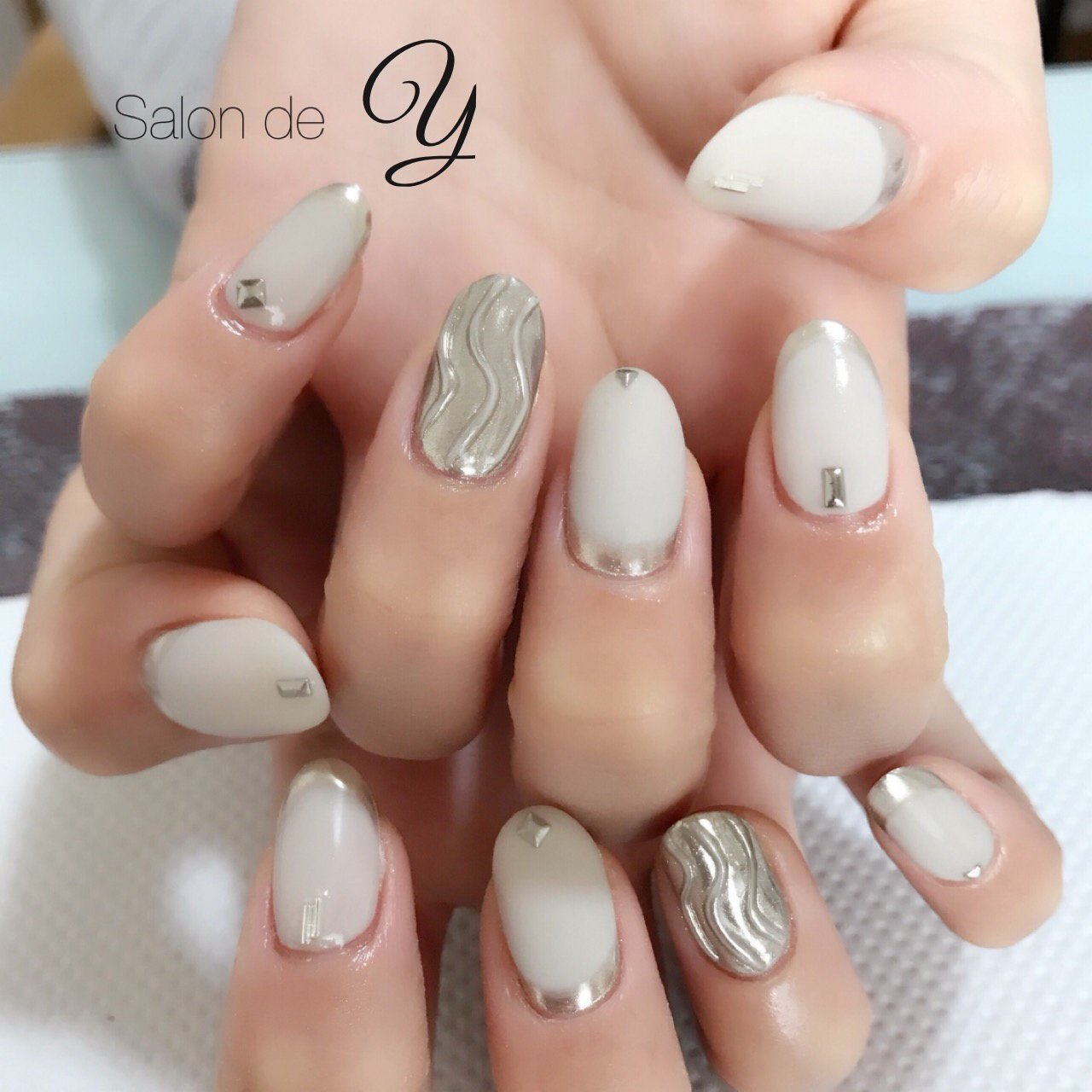 オールシーズン ハンド フレンチ ワンカラー ミラー Yukari Nail By Lili のネイルデザイン No ネイル ブック