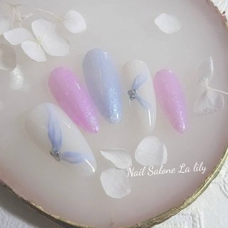 ニュアンス/リボン/水色のネイルデザイン｜ネイルブック