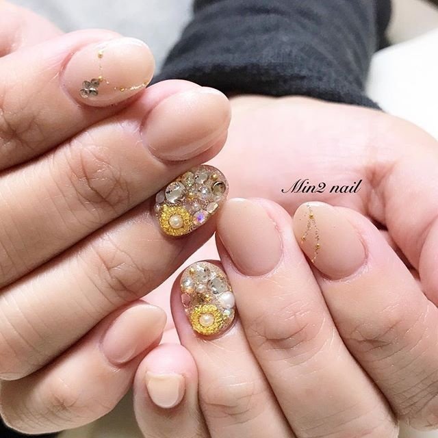 オールシーズン パーティー ハンド ワンカラー ビジュー Min2nail プライベートサロンのネイルデザイン No ネイルブック