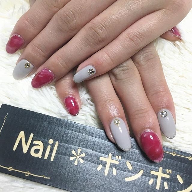 シンプル 大理石 レッド グレー スモーキー Nailbonbon1130のネイルデザイン No ネイルブック