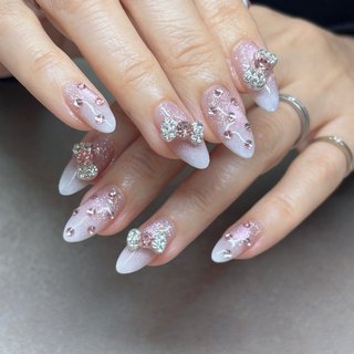 ストーンアートのネイルデザイン｜ネイルブック