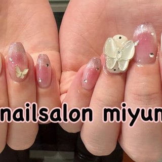 蝶ネイルのネイルデザイン｜ネイルブック