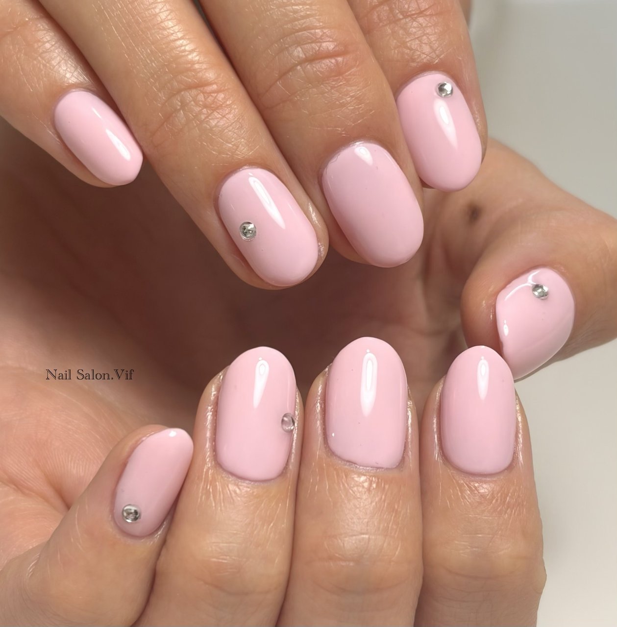 ▶︎ネイルパーツ/バッグ/ピンク/P-42 春/ハンド/ビジュー/ワンカラー/ミディアム - NailSalon.Vifのネイル