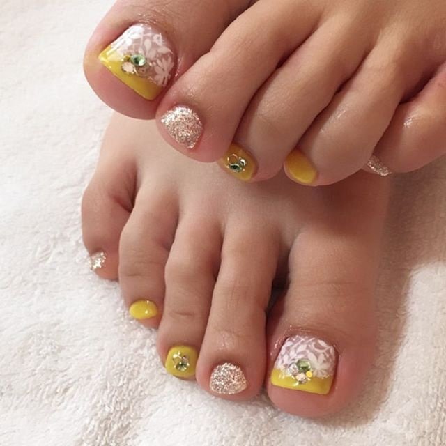 春 夏 フット フレンチ バイカラー Nail Room Souvenirのネイルデザイン No ネイルブック