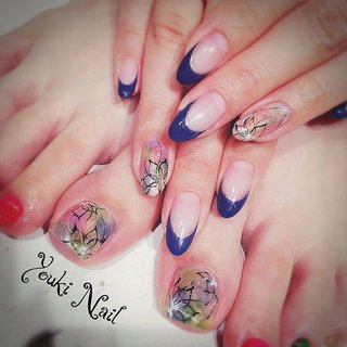 爪の形が本当にキレイで、フレンチが本当に映えるんです|´-`)いつも楽しませて頂いてます 
#花柄ネイル
#フレンチネイル
#もやっとネイル 
#付け放題
#YoukiNail
#ブルーバード #夏 #卒業式 #梅雨 #ハンド #フレンチ #フラワー #オーロラ #ロング #ネイビー #ゴールド #シルバー #ジェルネイル #お客様 #Youki #ネイルブック