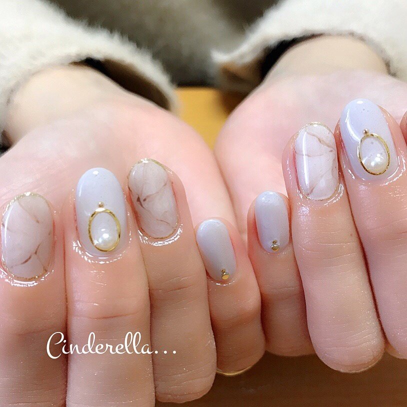 ハンド ワンカラー パール 大理石 ショート Nailroom Cinderellaのネイルデザイン No 2858665 ネイルブック