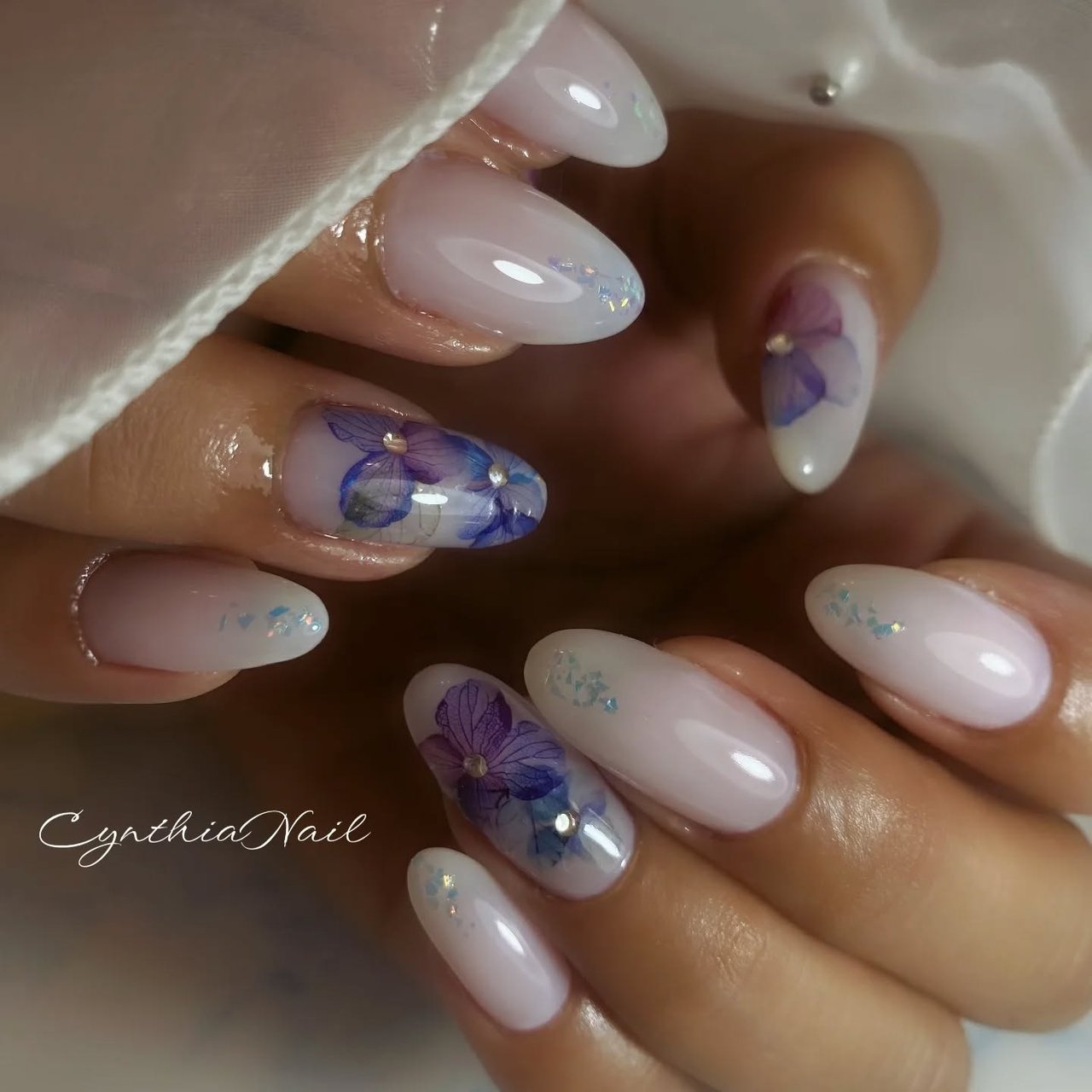 夏/梅雨/ハンド/フラワー/ホワイト - 長谷川 紗綾香/CynthiaNailの 