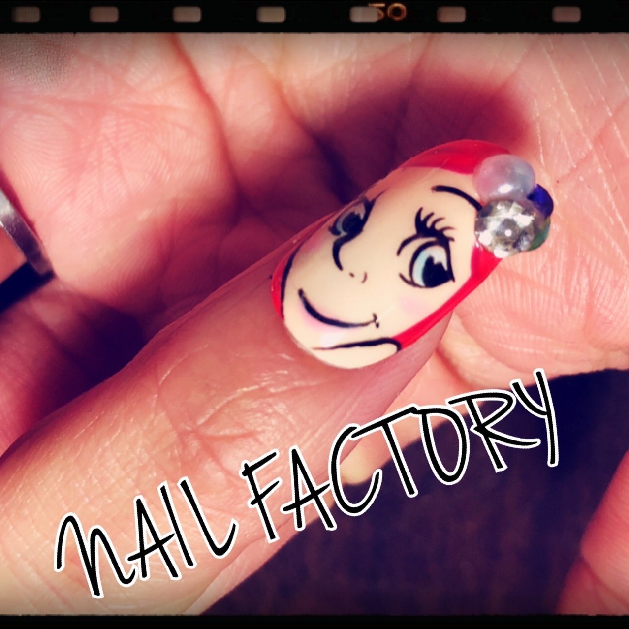 夏 オールシーズン リゾート デート ハンド 出張 オーダー Nail Factory Amiのネイルデザイン No ネイルブック