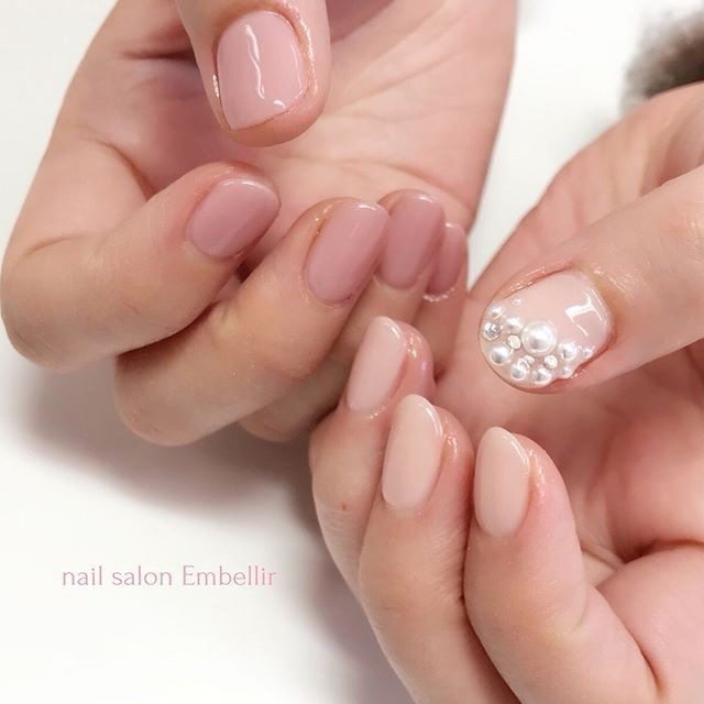 シンプル パール ベージュ ピンク Nail Salon Embellirのネイルデザイン No ネイルブック