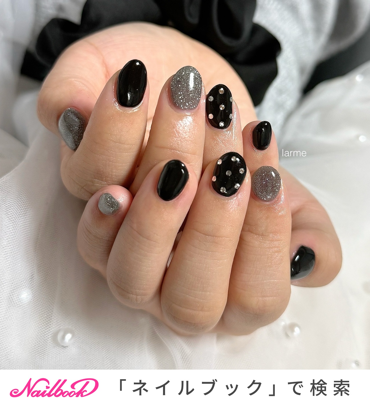 ブラック(黒)/＃スワロフスキーのネイルデザイン｜ネイルブック