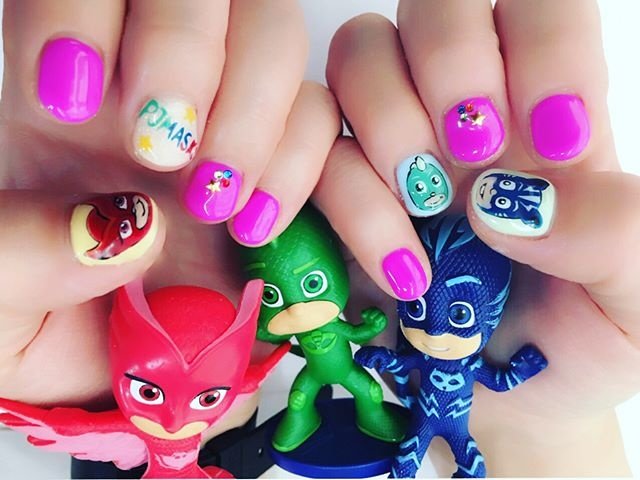 痛ネイル キャラクター Nailsgogo Shibuya Nailsalonのネイルデザイン No ネイルブック