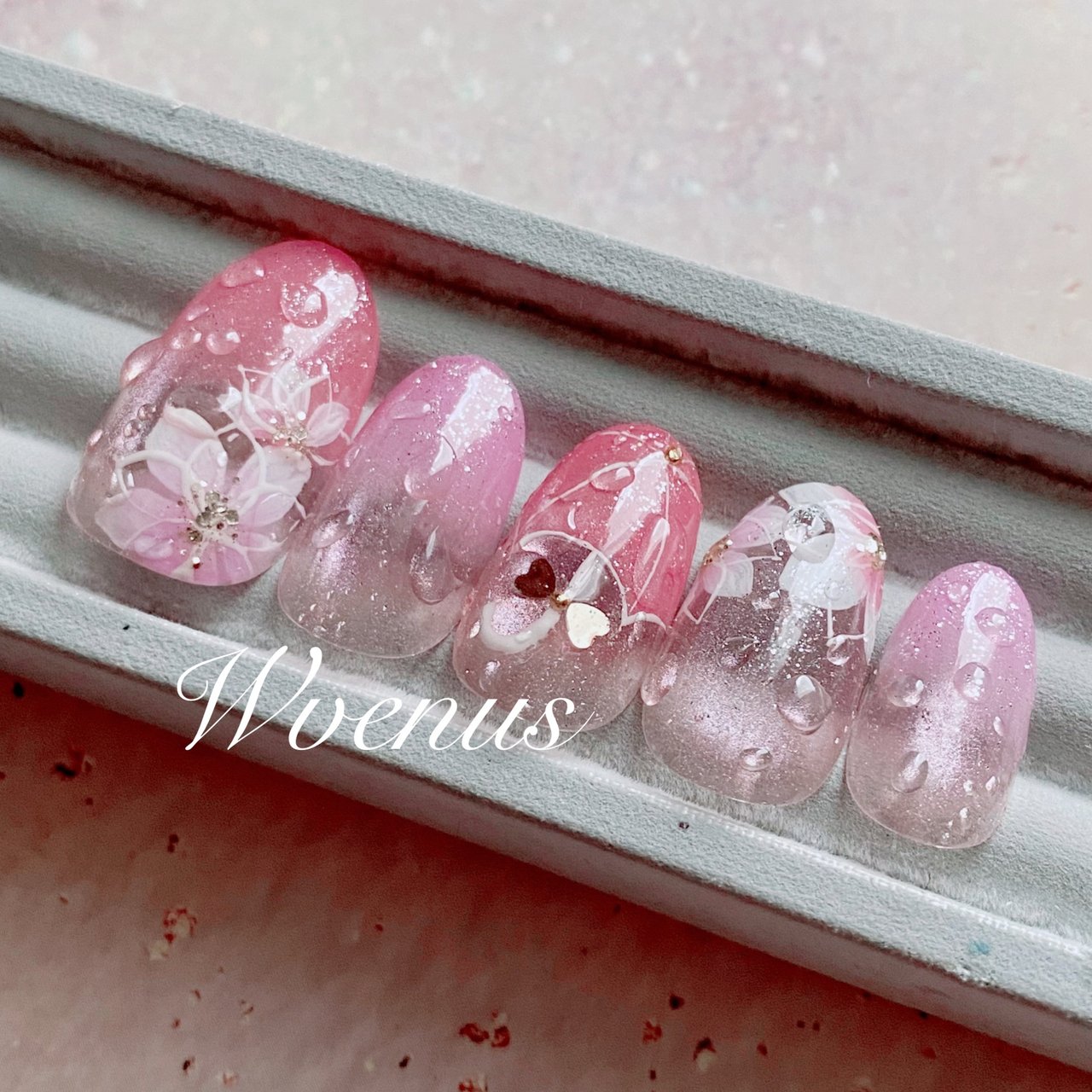wvenusのネイルデザイン[No.9943704]｜ネイルブック