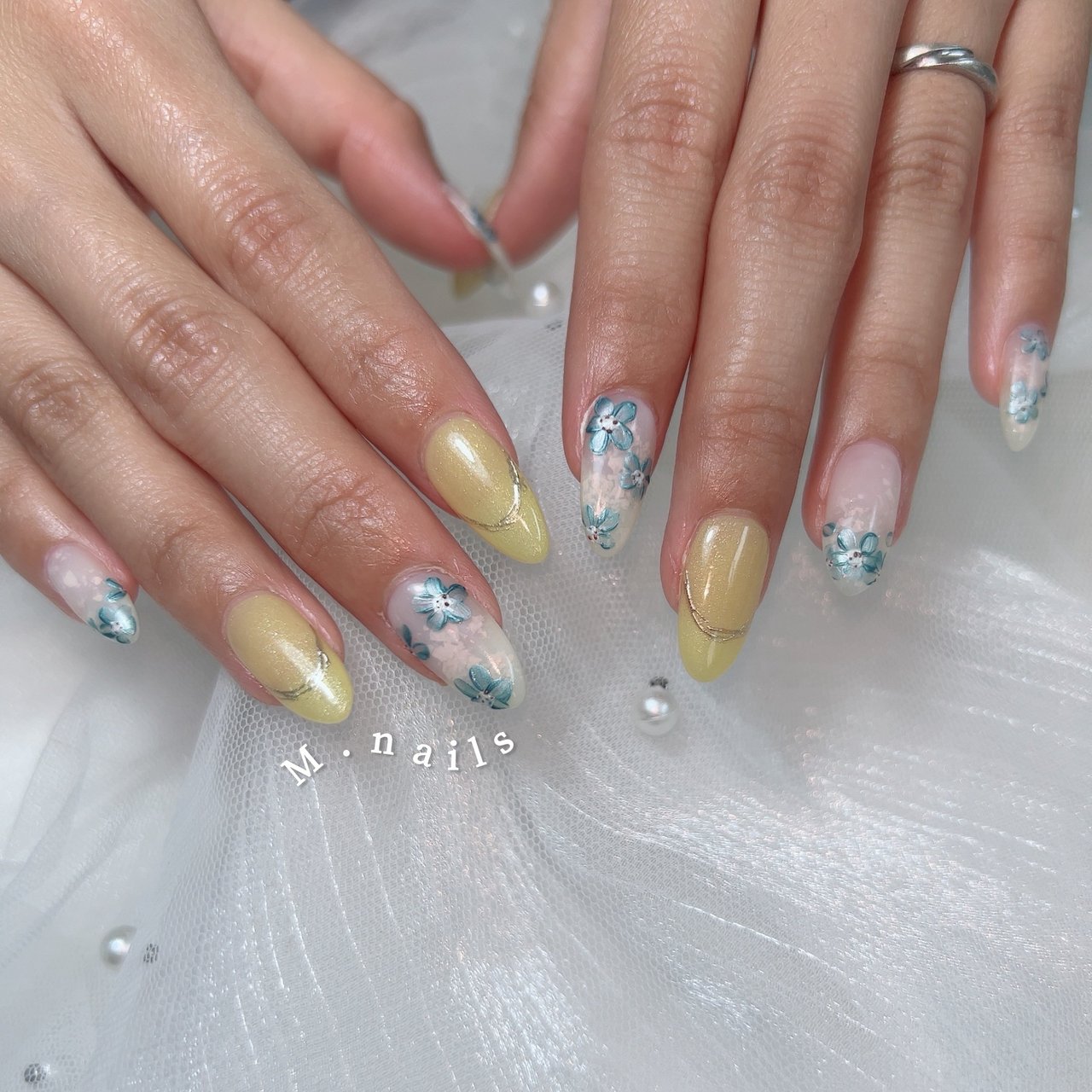 M様ネイルデザイン参考画像 春/夏/フラワー/アイシング/大人 - M.nailsのネイルデザイン[No