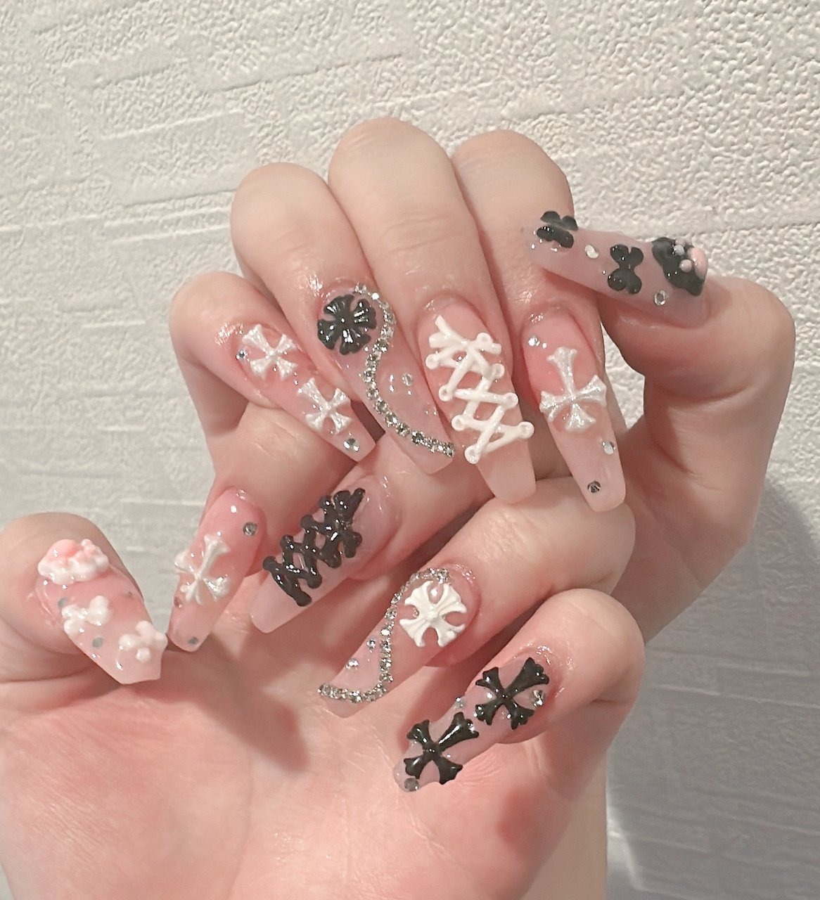 オーダーネイルチップNo.35 大人 モダン きらキラキラデザイン D-Beautyのネイルデザイン[No.9948964]｜ネイルブック