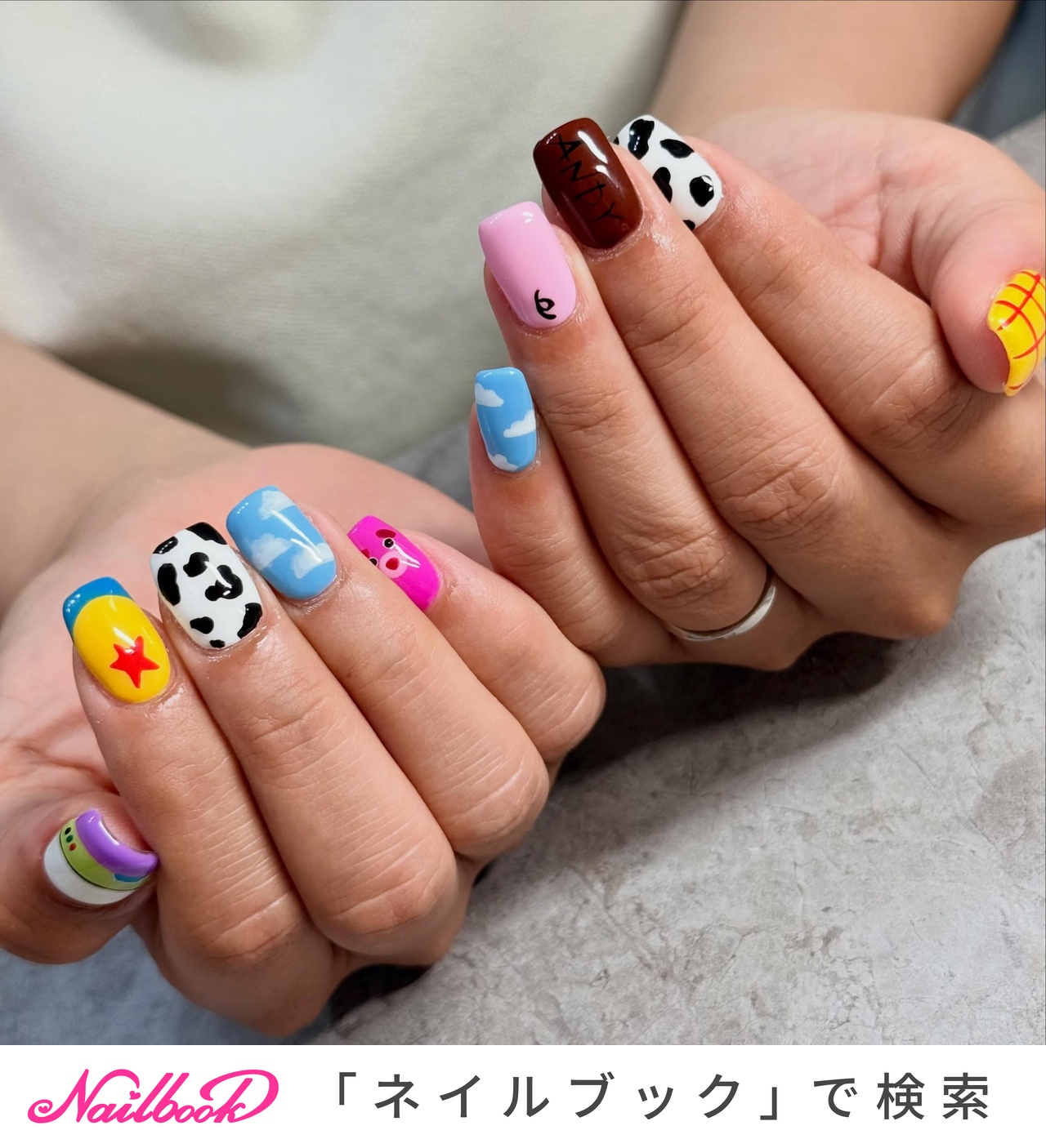 ちぃネイル　プロフ必須さま ちいかわのボンボンドロップシール♡ まだまだちいかわシリーズある