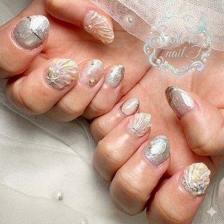 マーメイド/ホワイト/シルバーのネイルデザイン｜ネイルブック