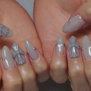 クロムハーツのネイルデザイン｜ネイルブック
