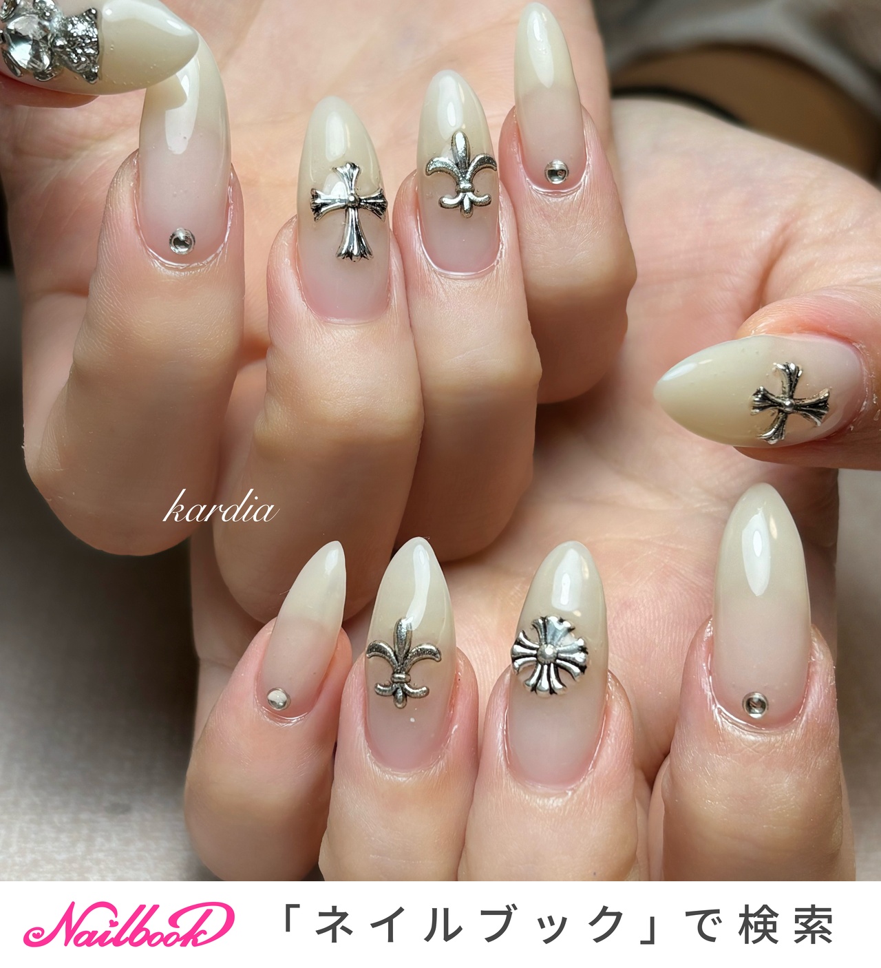 クロムハーツのネイルデザイン(3ページ目)｜ネイルブック