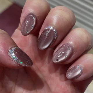スワロフスキーのネイルデザイン｜ネイルブック