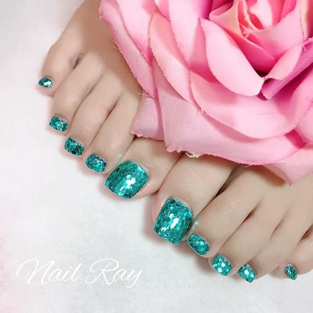 夏 オールシーズン リゾート フット シンプル Nail Ray Kanaのネイルデザイン No 260 ネイルブック