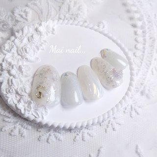 蝶々/ホワイト/マグネットネイルのネイルデザイン｜ネイルブック