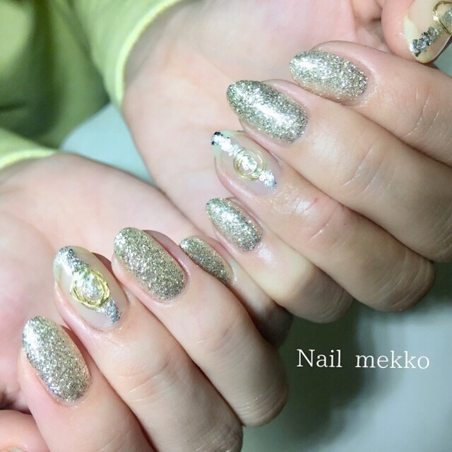 ラメ ワンカラー ワイヤー ゴールド シルバー Nail Mekkoのネイルデザイン No ネイルブック