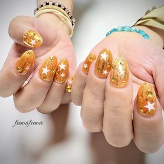 No.339 ネイルチップ　オレンジ　キラキラ　ちゅるん　星　秋　ハロウィン 人気順｜オレンジ/#星ネイル⁡のネイルデザイン｜ネイルブック
