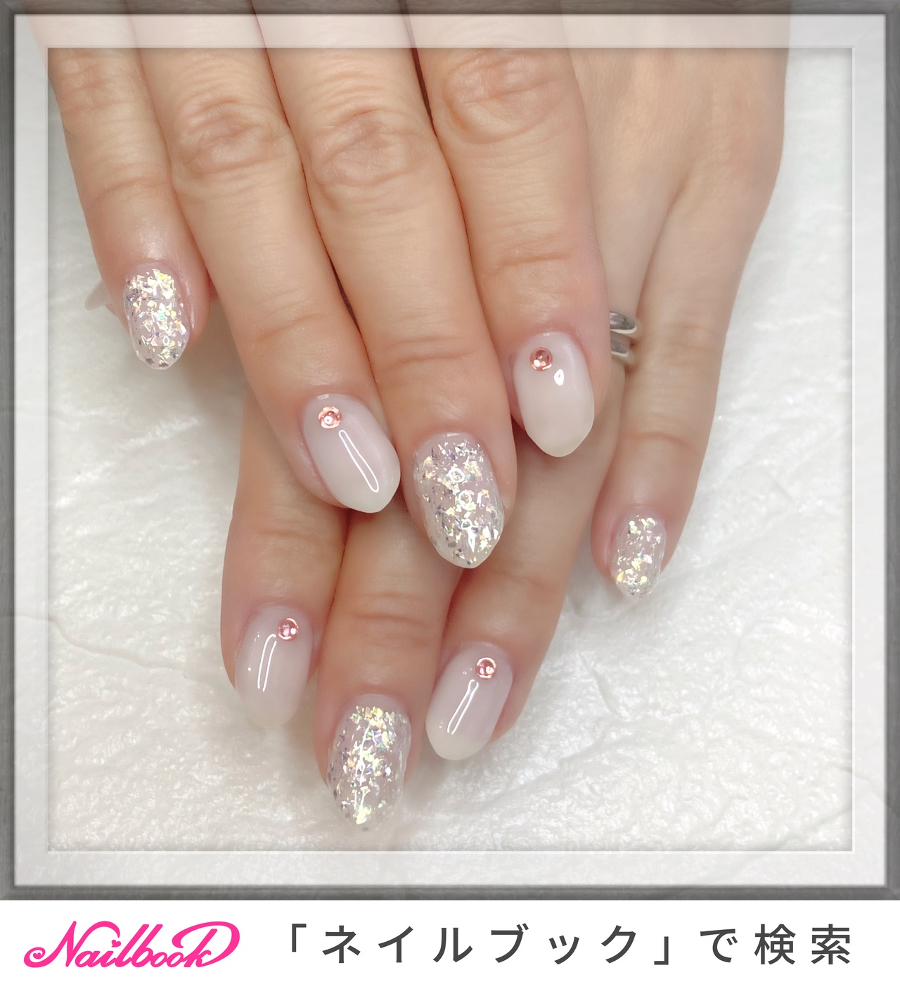 シアーホワイトのネイルデザイン｜ネイルブック