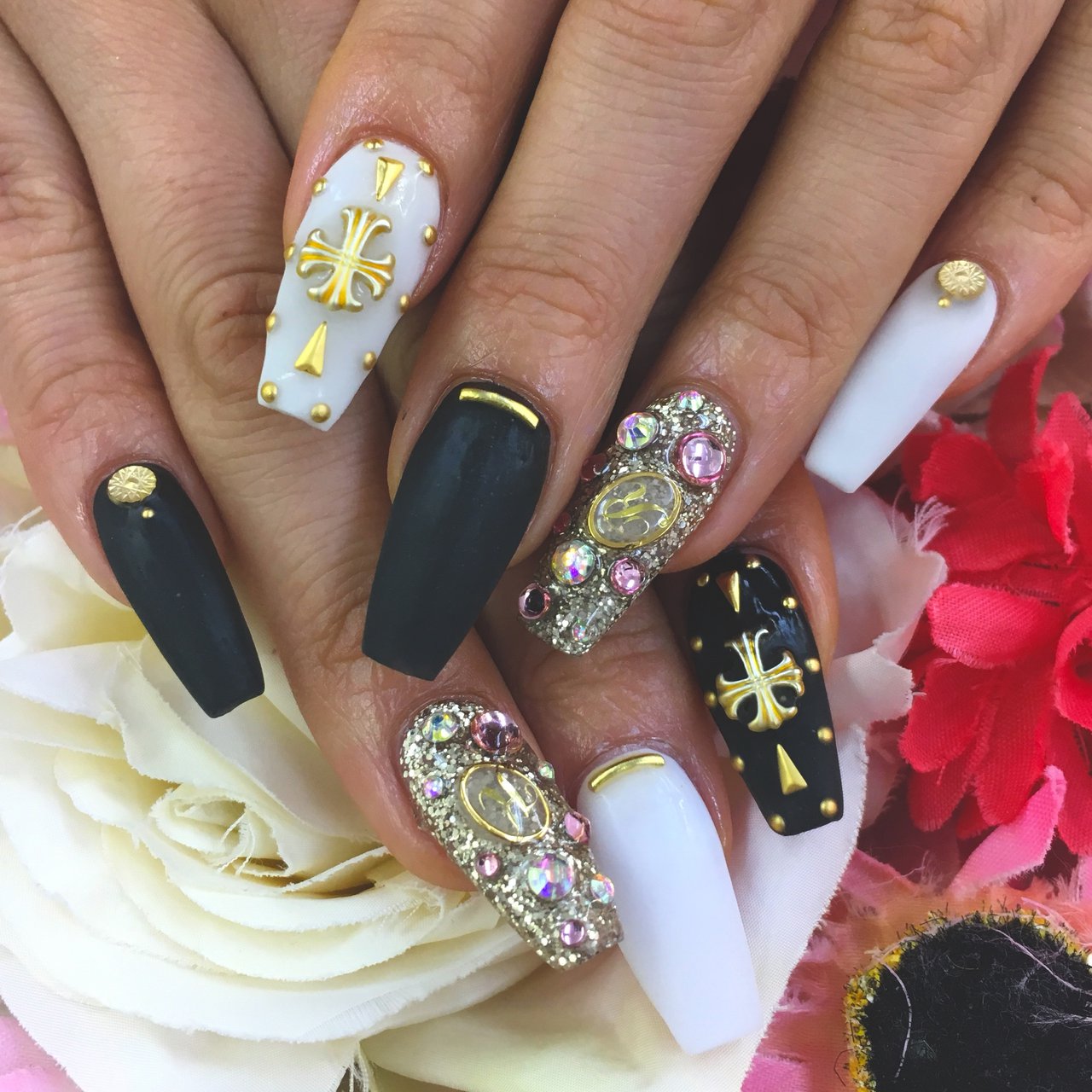 ゴールド ラメ クロムハーツネイル 10個 2025年】新着順｜チェーン(ネックレス)/#クロムハーツのネイル