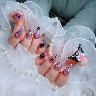 クロムハーツのネイルデザイン｜ネイルブック