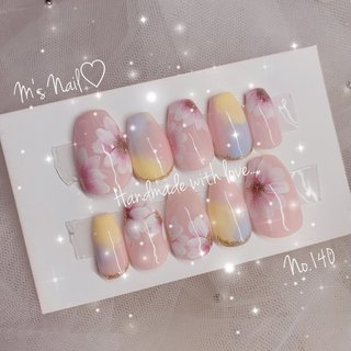 ネイルチップオーダーのネイルデザイン｜ネイルブック