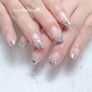 キラキラフレンチネイルのネイルデザイン｜ネイルブック