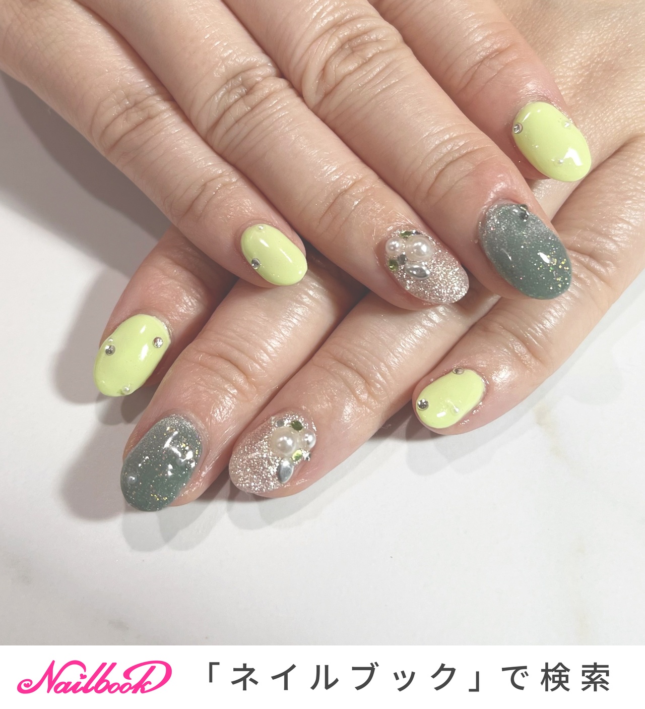メンバーカラーのネイルデザイン｜ネイルブック