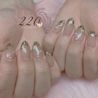 キラキラフレンチネイルのネイルデザイン｜ネイルブック