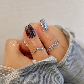 シルバーホロのネイルデザイン｜ネイルブック