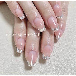 35))ネイルチップ 個性派ネイル フレンチガーリー ホログラム シルバーネイル フレンチ/ホログラムのネイルデザイン｜ネイルブック