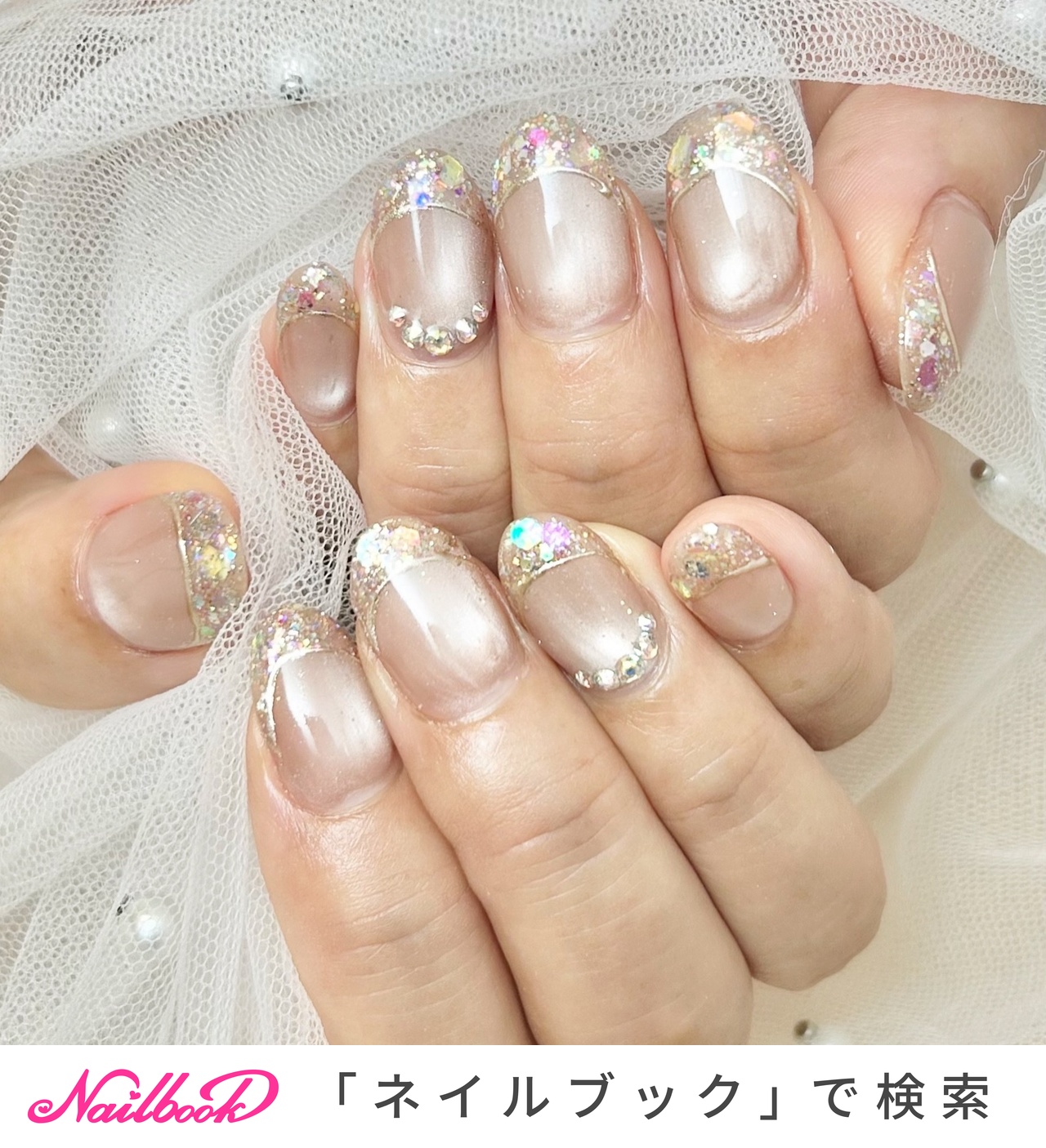 キラキラフレンチのネイルデザイン｜ネイルブック